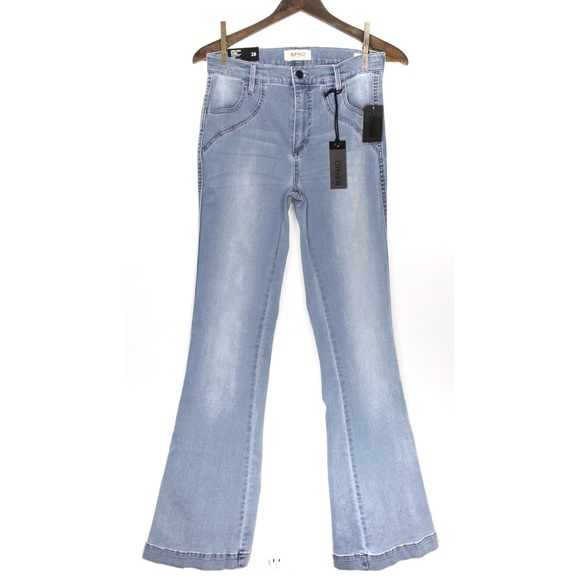 Buffalo David Bitton NWT Ibbie Light Wash High Rise Flare Leg Jeans 28 6 - Picture 1 of 8